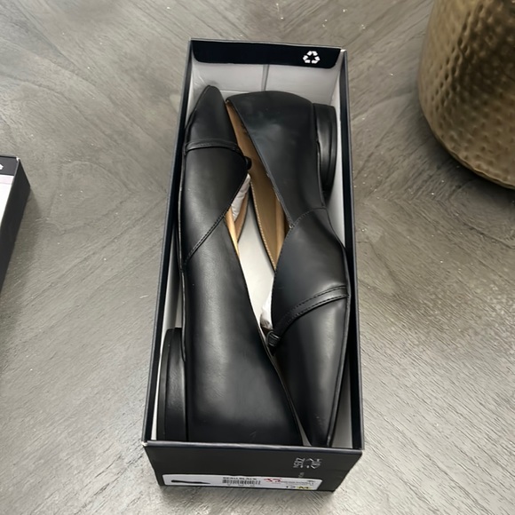 NATURALIZER Beau Flats - Picture 2 of 7